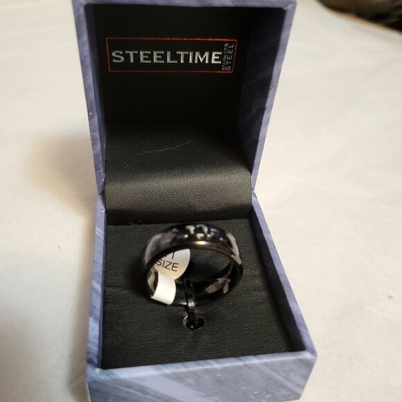 NWT MENS STAINLESS STEEL BEVELED EDGE WEDDING BAND SZ 11 - Picture 5 of 6